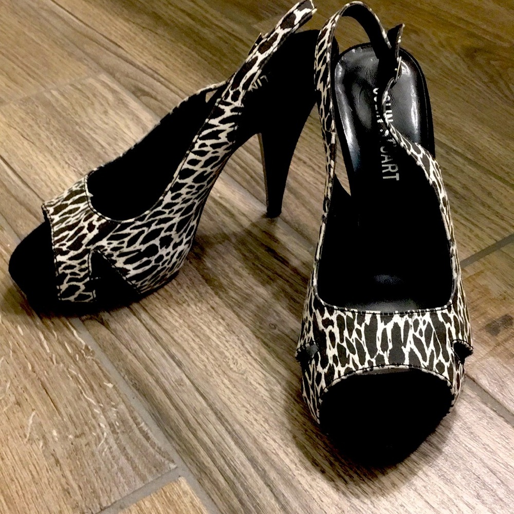 animal print heels